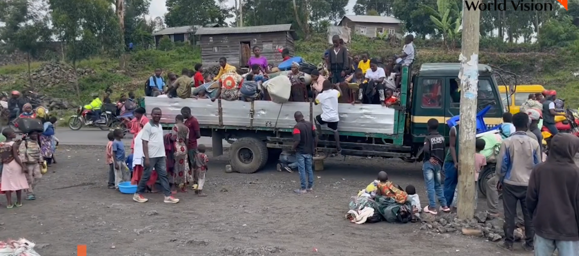 Zehntausende Menschen sind auf der Flucht vor Gewalt im Osten der DR Kongo.