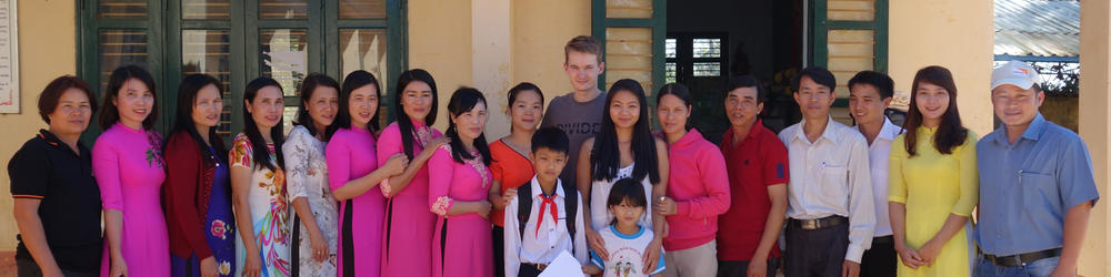 Lehrerinnen an einer Schule in Vietnam