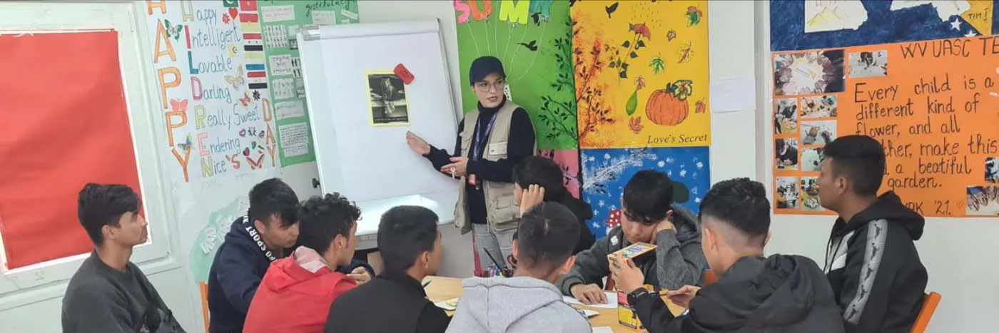 Kinder in Workshops Bosnien und Herzegowina