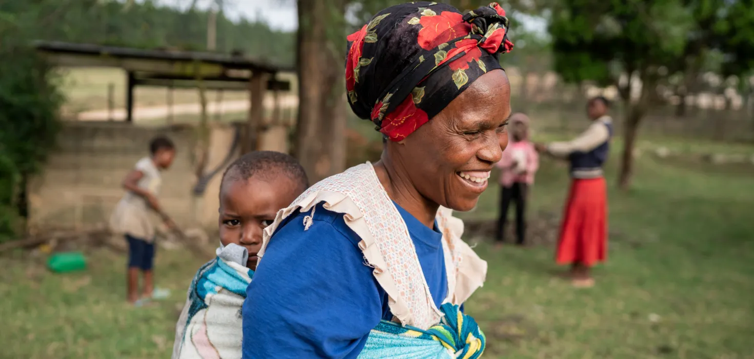 Mutter mit Baby in Eswatini