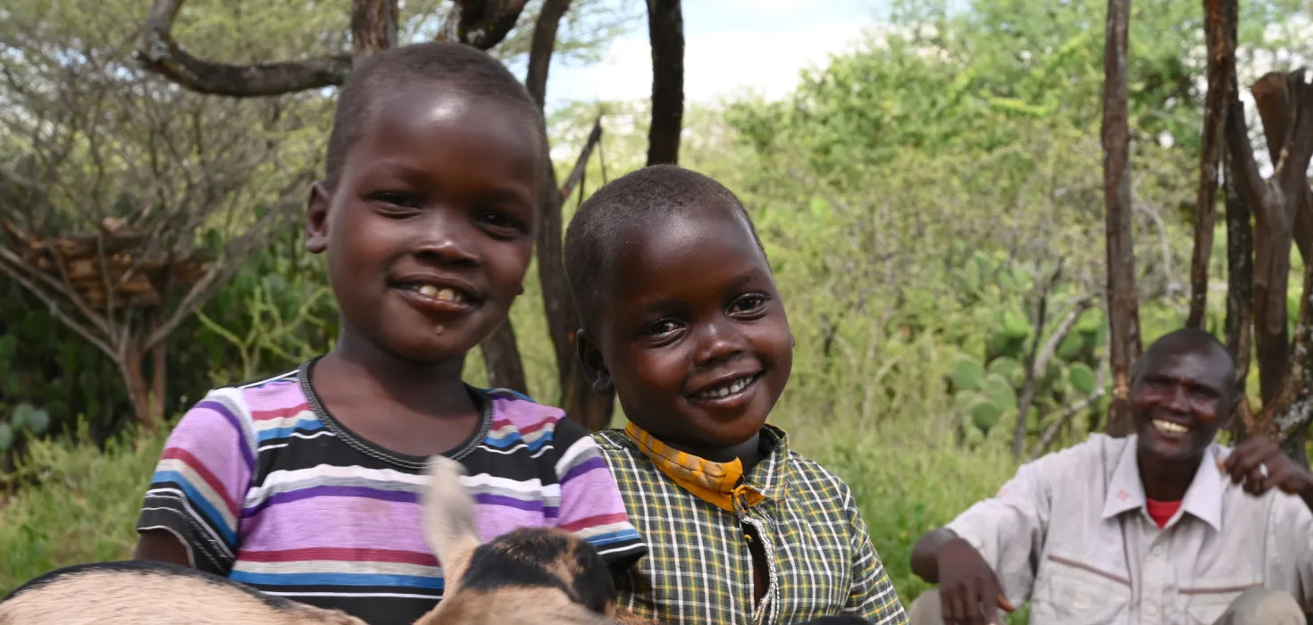 Emmanuel aus Kenia mit seinen Kindern 