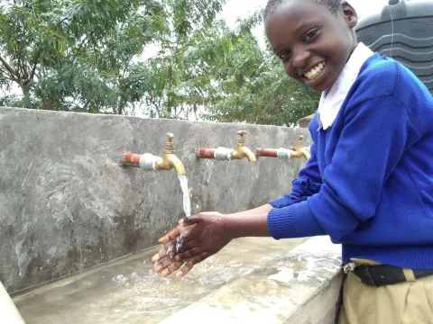 VERBESSERTE WASSER-, HYGIENE- UND SANITÄRSITUATION IN TANSANIA