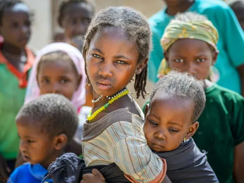 Geflüchtete Kinder im Sudan