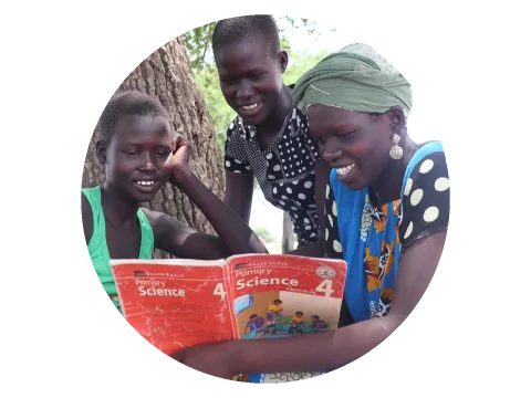 Mit einer Patenschaft bei World Vision Zukunft schenken: Lehrerinnen werden dringend gebraucht