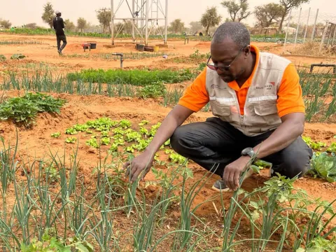 World Vision Mitarbeiter am arbeiten