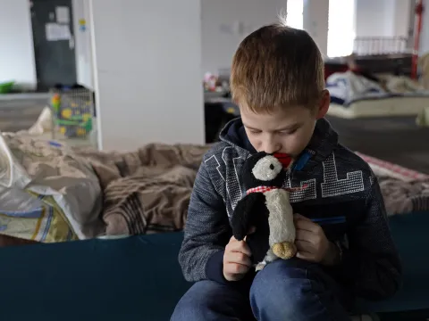 Ukraine Kinder auf der Flucht
