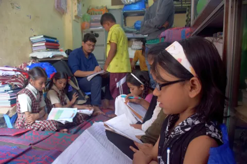 Bücherwürmer Indien