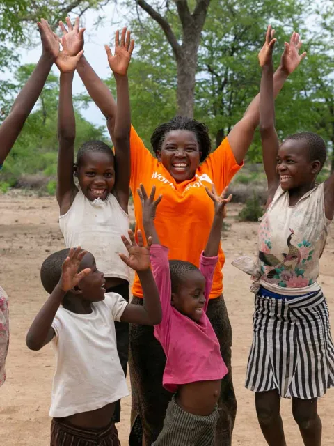 world vision mitarbeiterin simbabwe