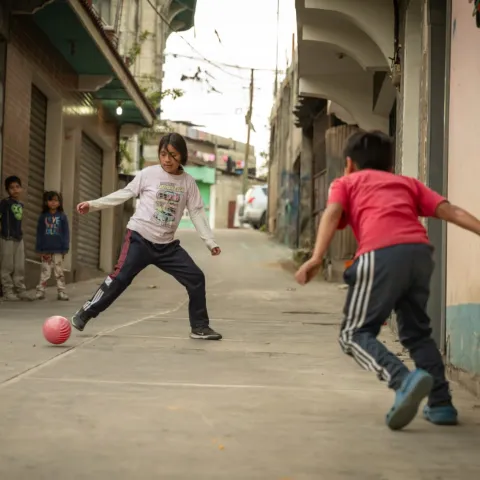 Sury spiel Fußball