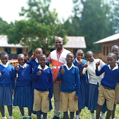 World Vision Tansania Schulklasse