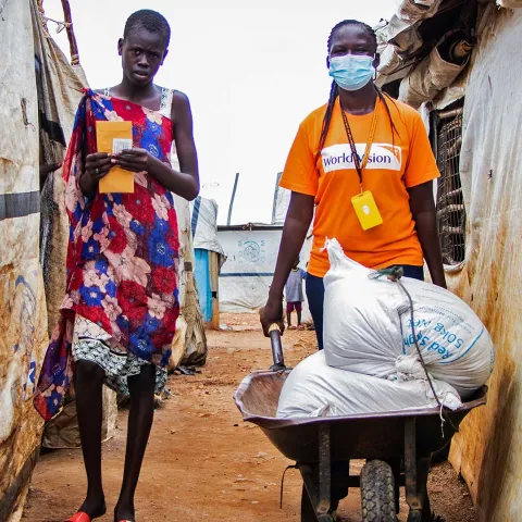 World Vision-Nothelferin im Südsudan