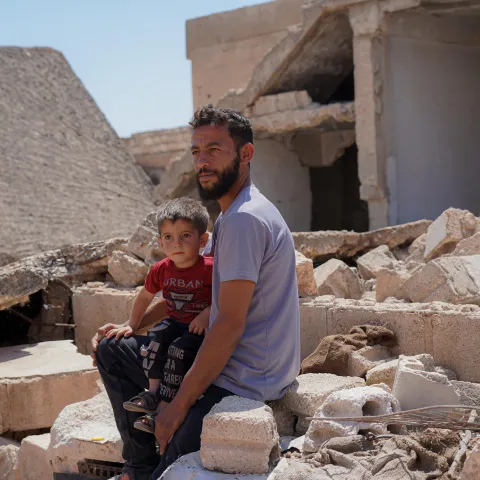 Ali ist nach 8 Jahren fern der Heimat nach Syrien zurückgekehrt und fand sein Dorf zerstört vor.