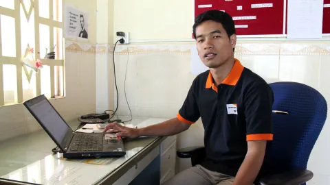 World Vision-Mitarbeiter Lay Sinet in Kambodscha