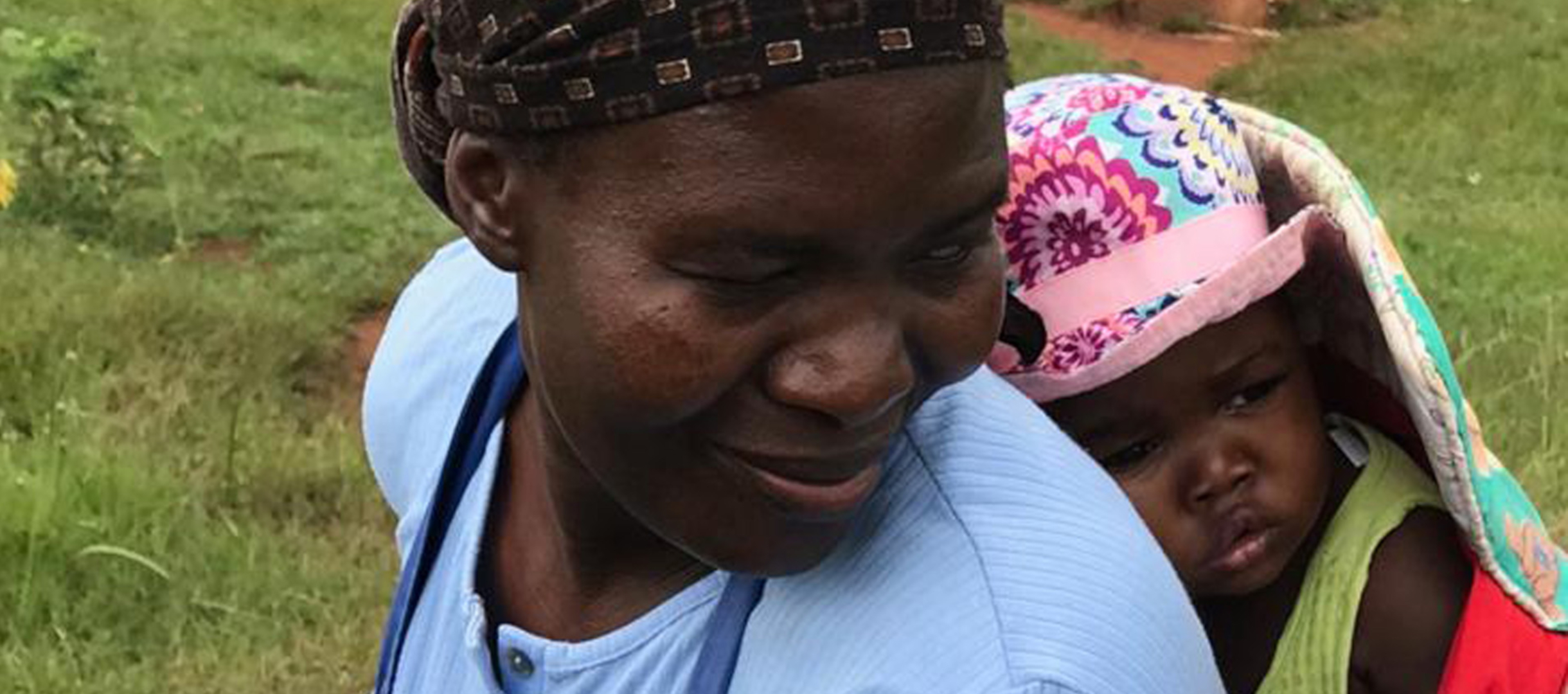 Mutter mit Kind in Eswatini