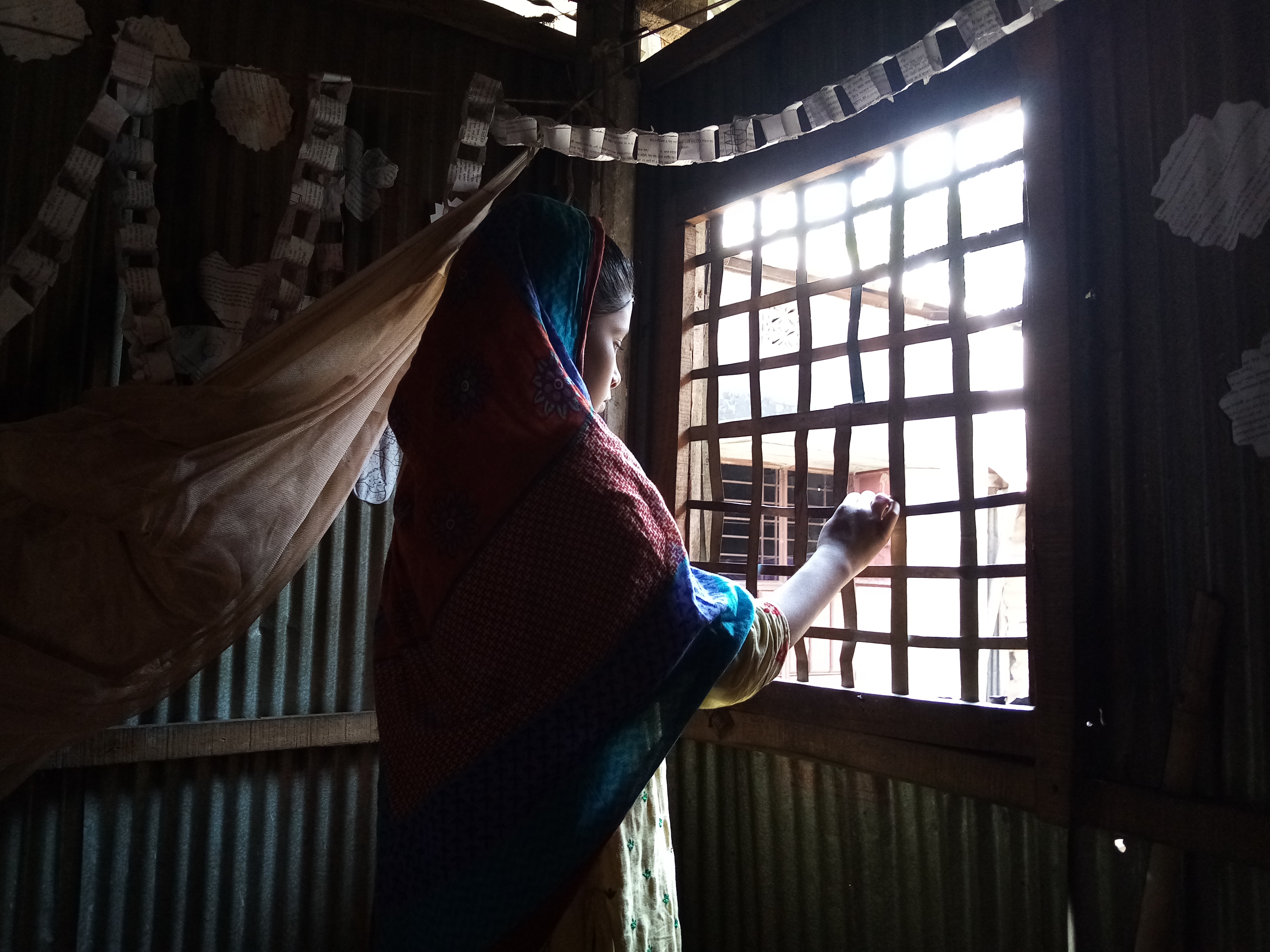 Ein 12jähriges Mädchen aus Bangladesch leidet infolge der Corona-Pandemie unter Hunger und Schlägen.