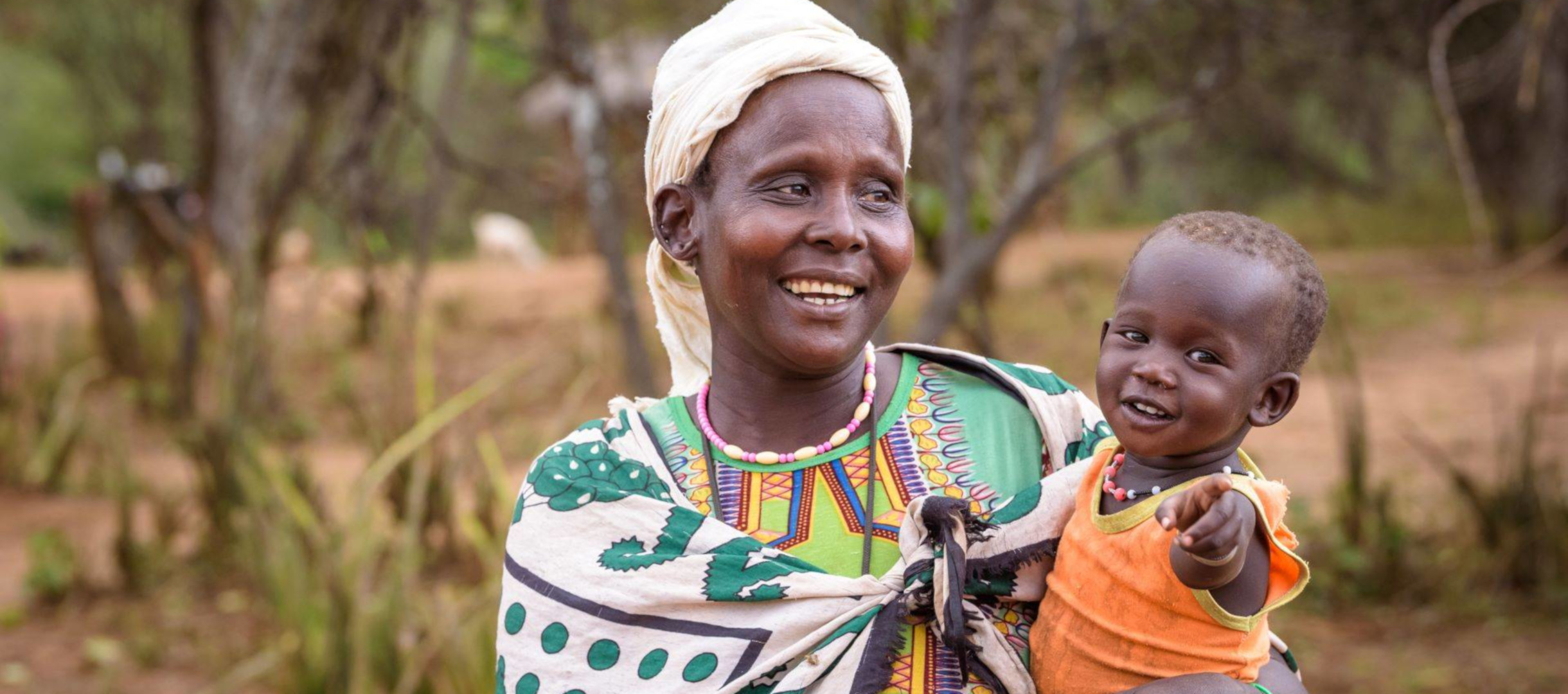 Frau mit Kind in Kenia