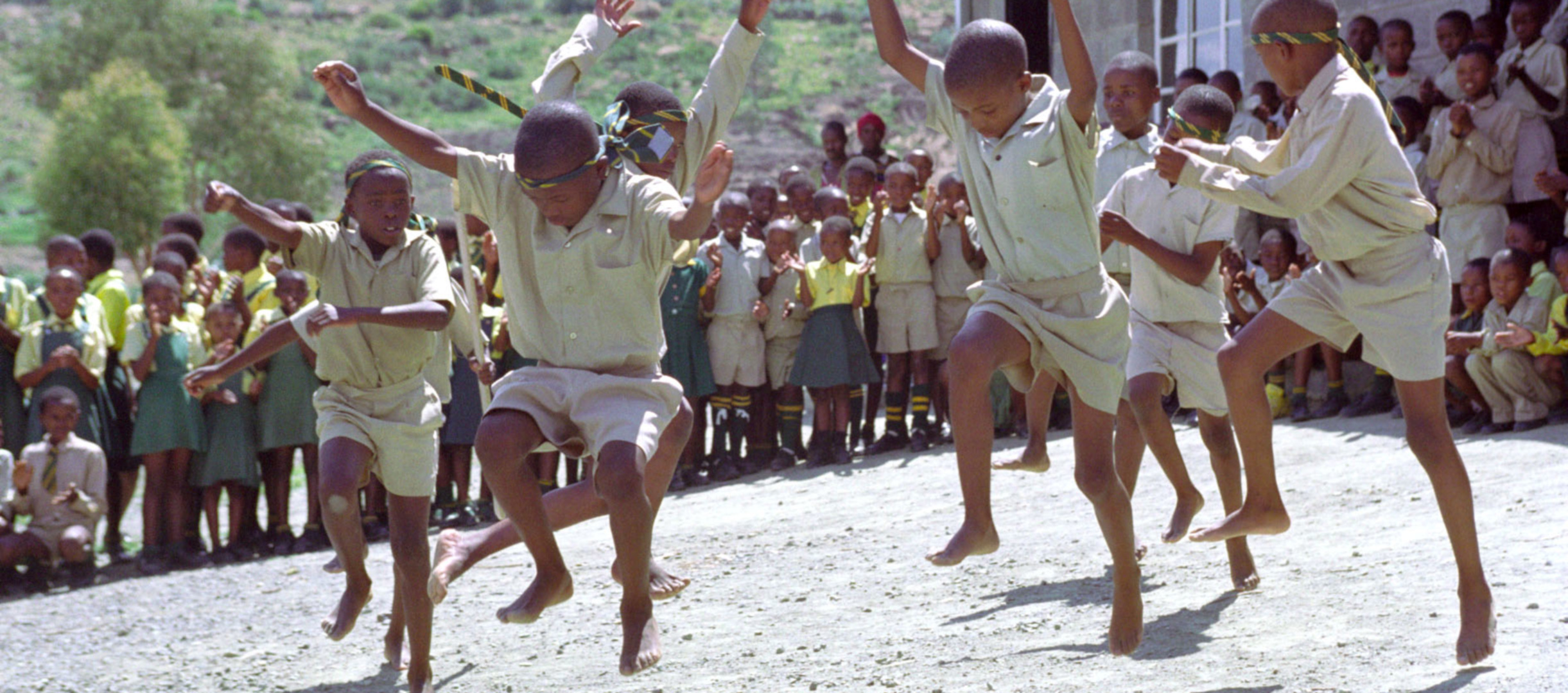 Tanzende Kinder in Eswatini
