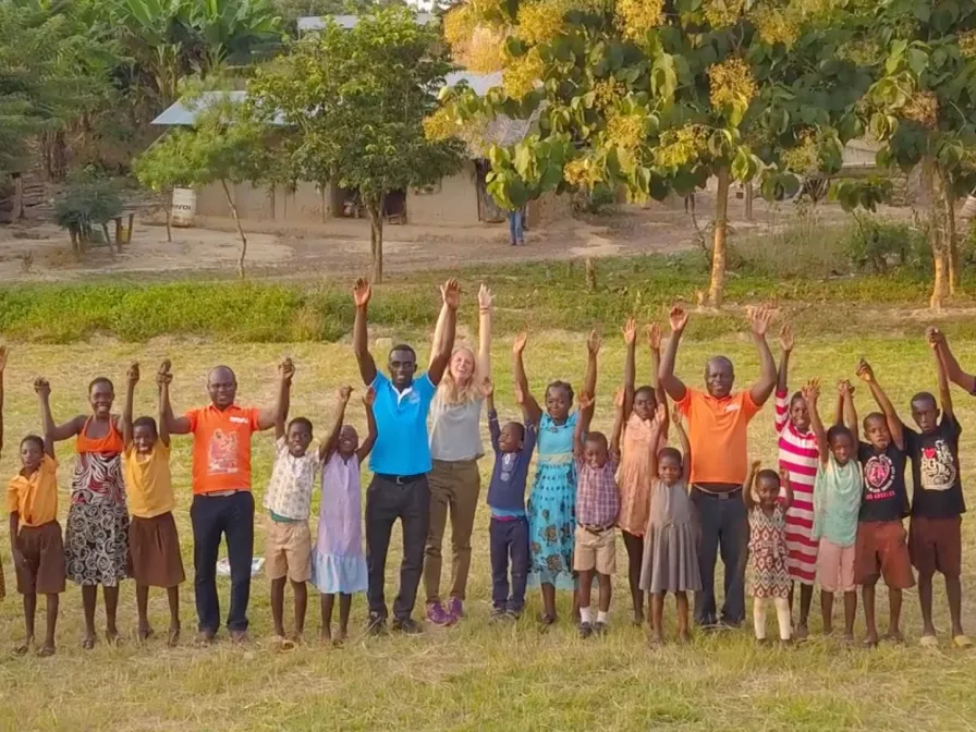 Der erste Besuch von Tine