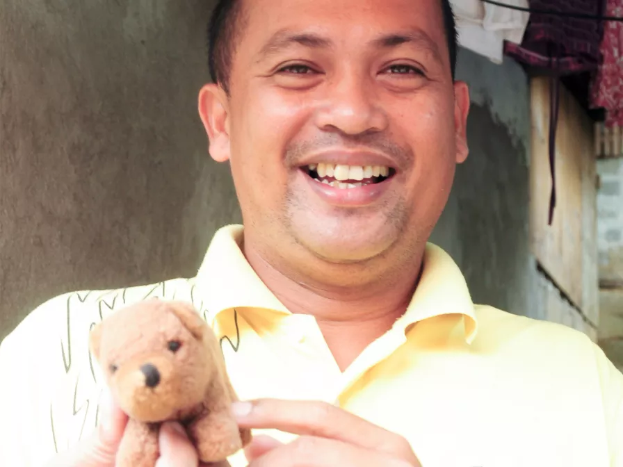 Ehemaliges Patenkind von den Philippinen