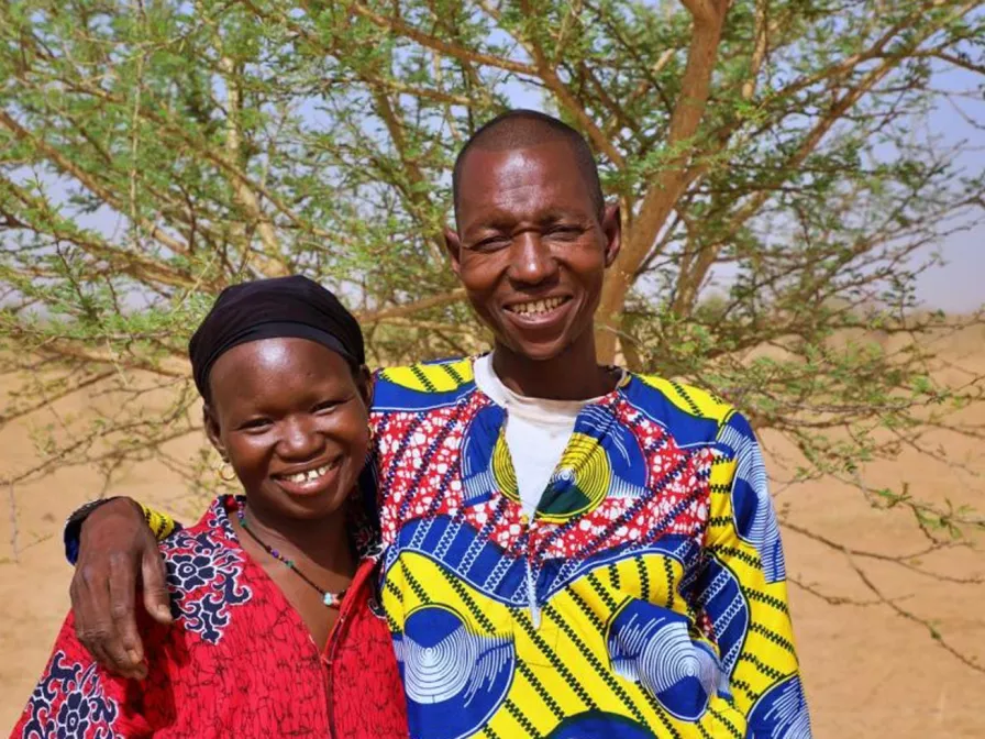Makan und seine Frau sind Pioniere für Aufforstung mit FMNR in Mali