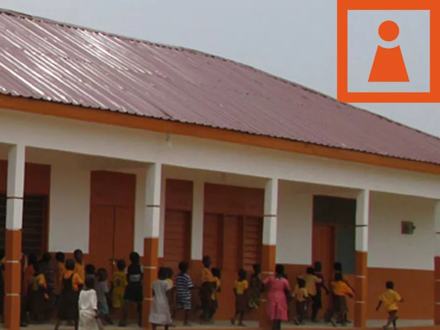 HR Universal Stiftung unterstützt den Schulbau in Ghana.