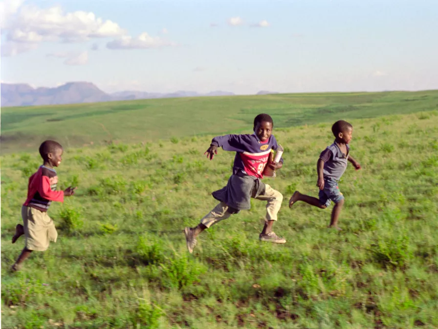 Rennende Kinder in Eswatini