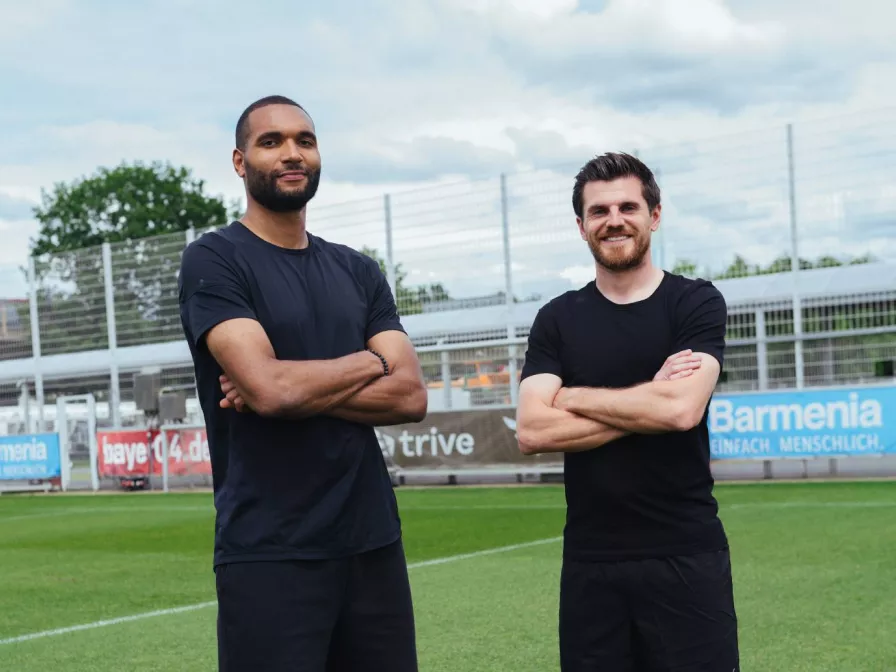 Jonas Hofman und Jonathan Tag für Wasser weltweit