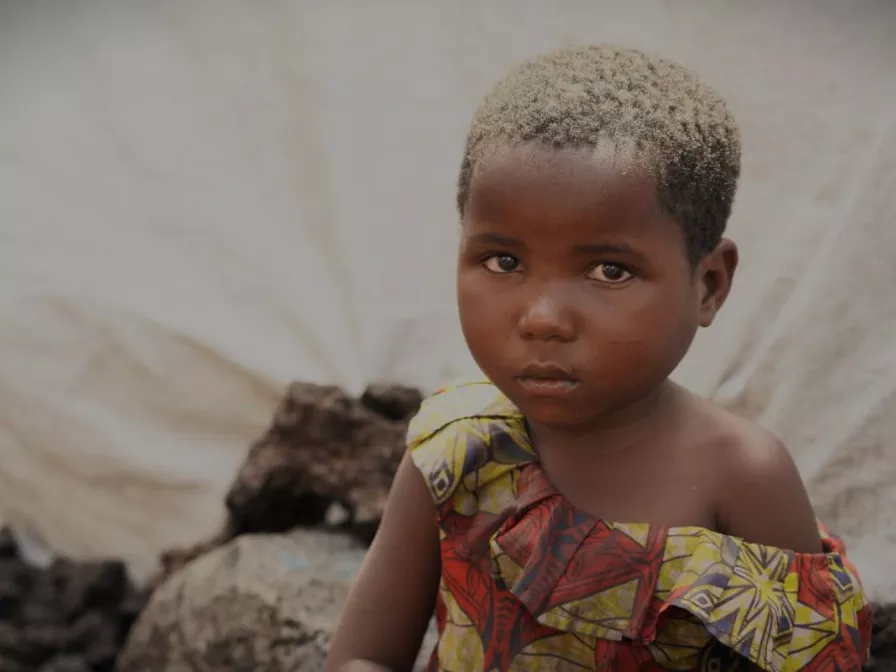 Kind in einem Zelt, Armut weltweit, Was ist Armut?