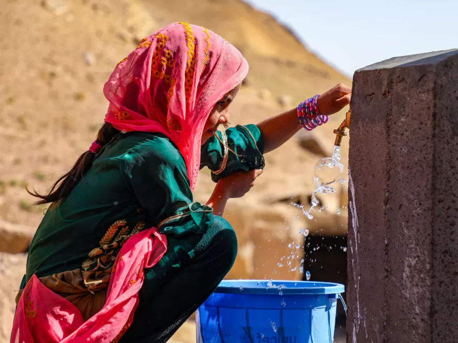 Spenden für Afghanistan helfen Kindern