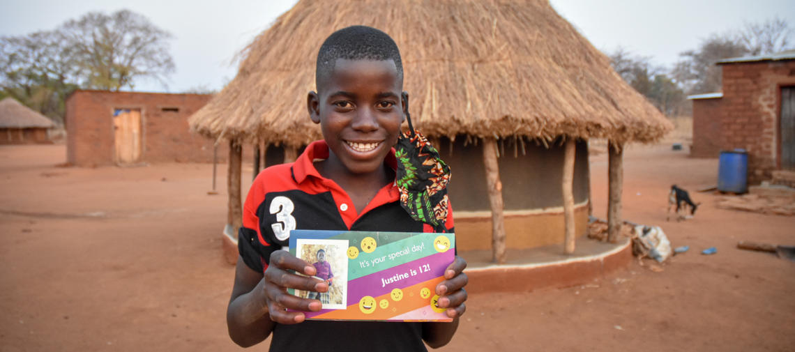 Patenkind Justine zeigt seine Geburtstagspost