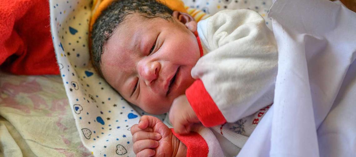 Neugeborenes Baby Alpha aus Ruanda