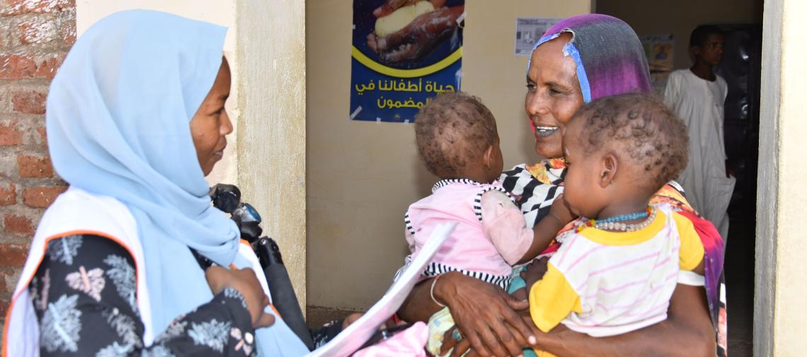 Kinder und Mütter stehen im Zentrum der medizinischen Hilfe von World Vision