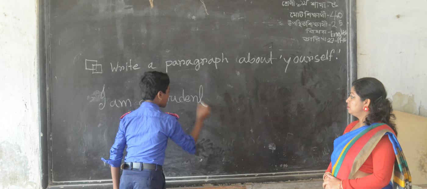 Der Sohn einer Prostituierten besucht jetzt die siebte Klasse