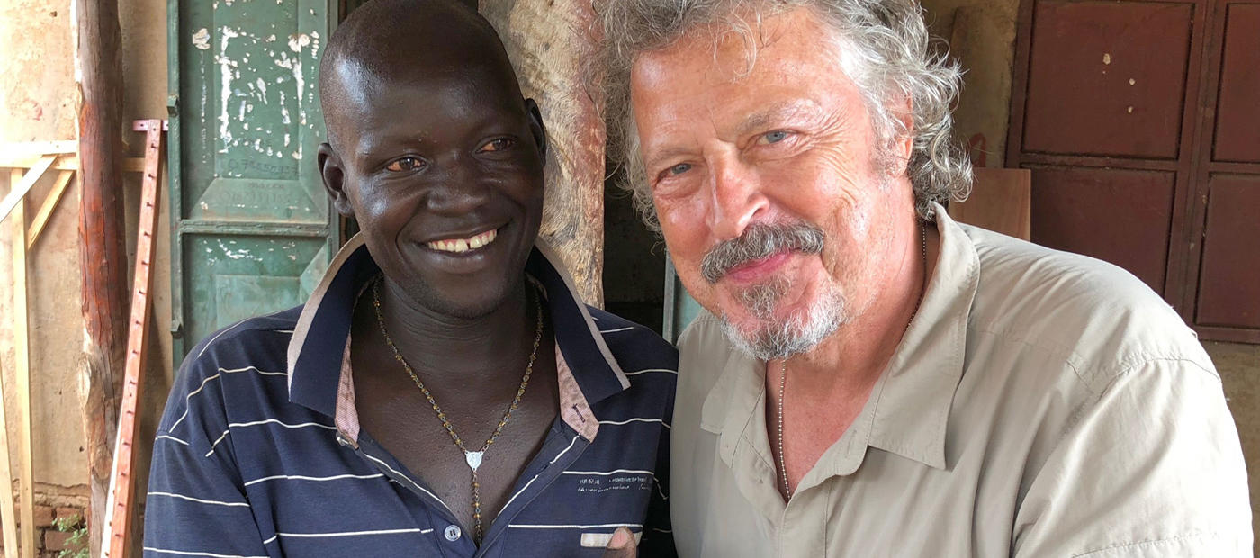 Wolfgang Niedecken besucht einen Absolventen des Rebound Projektes