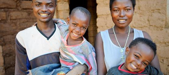 World Vision stärkt die Rechte von Kindern: Recht auf eine Familie