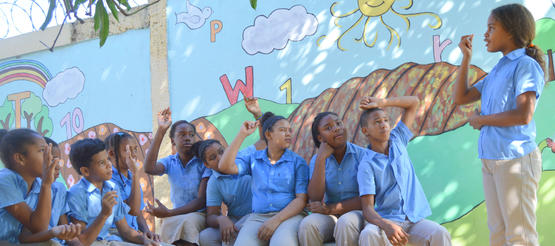 Kinderklub in der Dominikanischen Republik