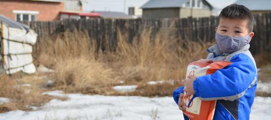 Kind in der Mongolei