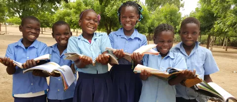 Kinder Mosambik World Vision