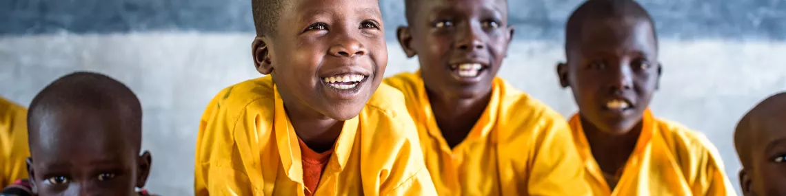 die Patenschaft bei World Vision hat den Kindern in Lambwe Valley, Kenia ein Leben mit Bildung ermöglicht