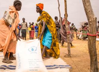 über 3.000 Menschen erhalten an diesem Tag Nahrungsmittel