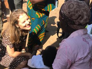 Prinzessin Sarah Zeid von Jordanien bei einem Besuch im Südsudan: "Mütter haben das Herz eines Löwen!"