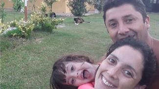Ehemaliges Patenkind Sergio mit seiner Familie heute