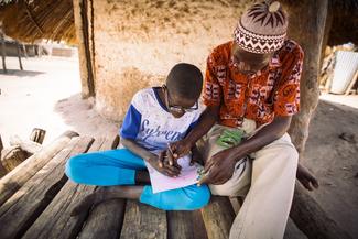 Boubacar schreibt einen Brief