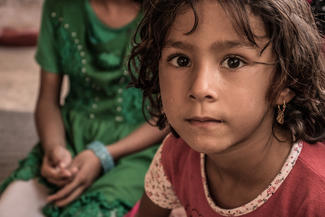 ABD des Überlebens - aus Mossul geflohenes Mädchen