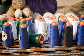 Weben gibt den Frauen ein Einkommen.