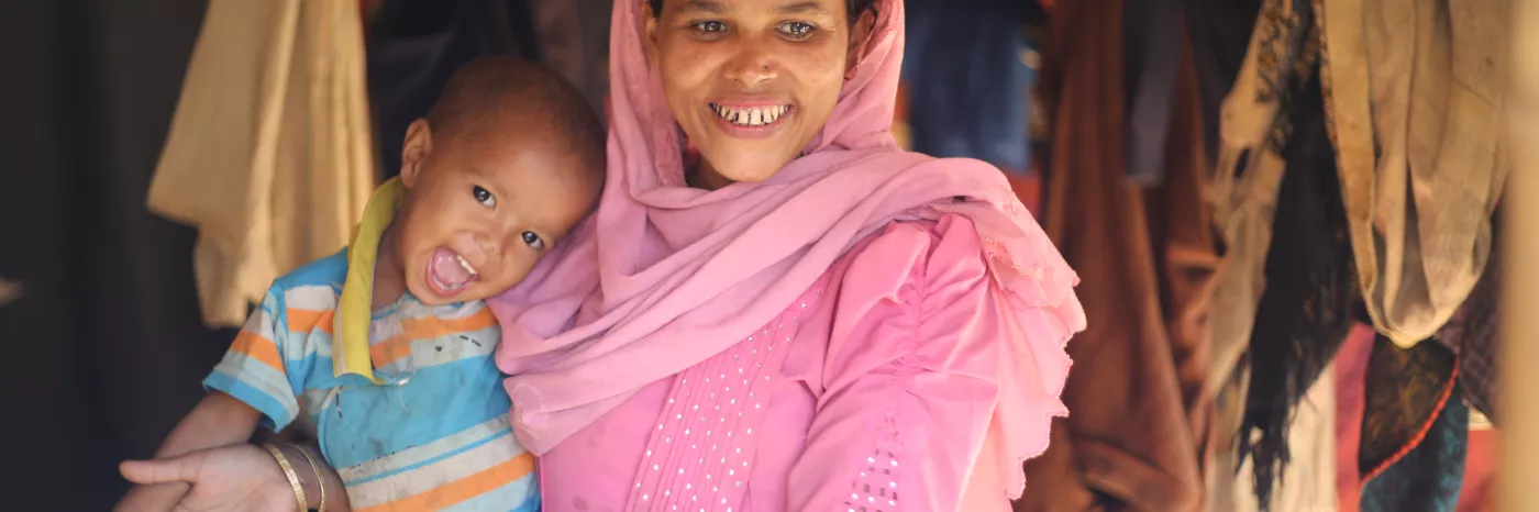 Ein Mutter-Kind-Zentrum von World Vision konnte dem schwer unterernährten Baby Herach im Flüchtlingslager in Bangladesch rechtzeitig helfen.