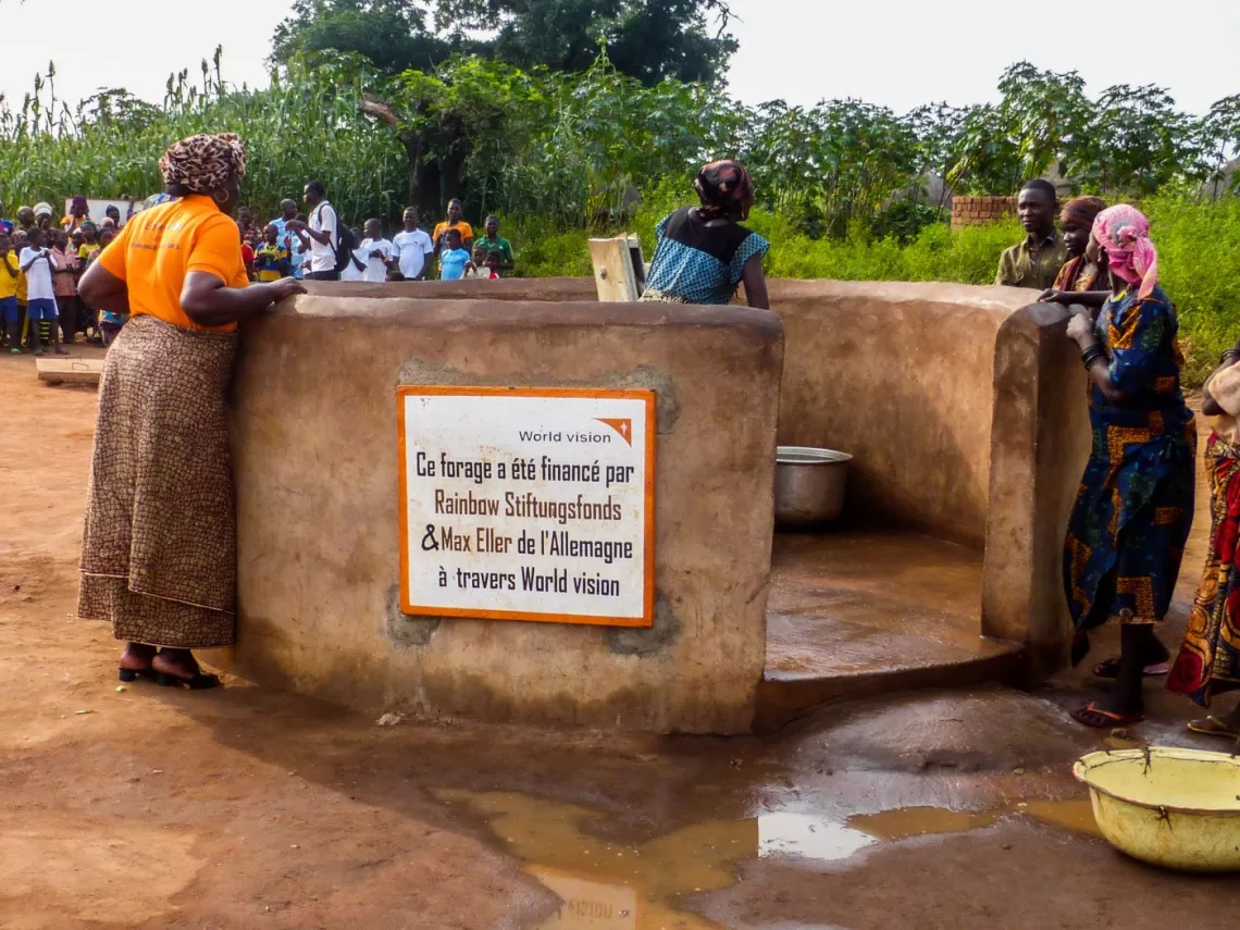 Brunnen Rainbowstiftungsfonds und Max Eller