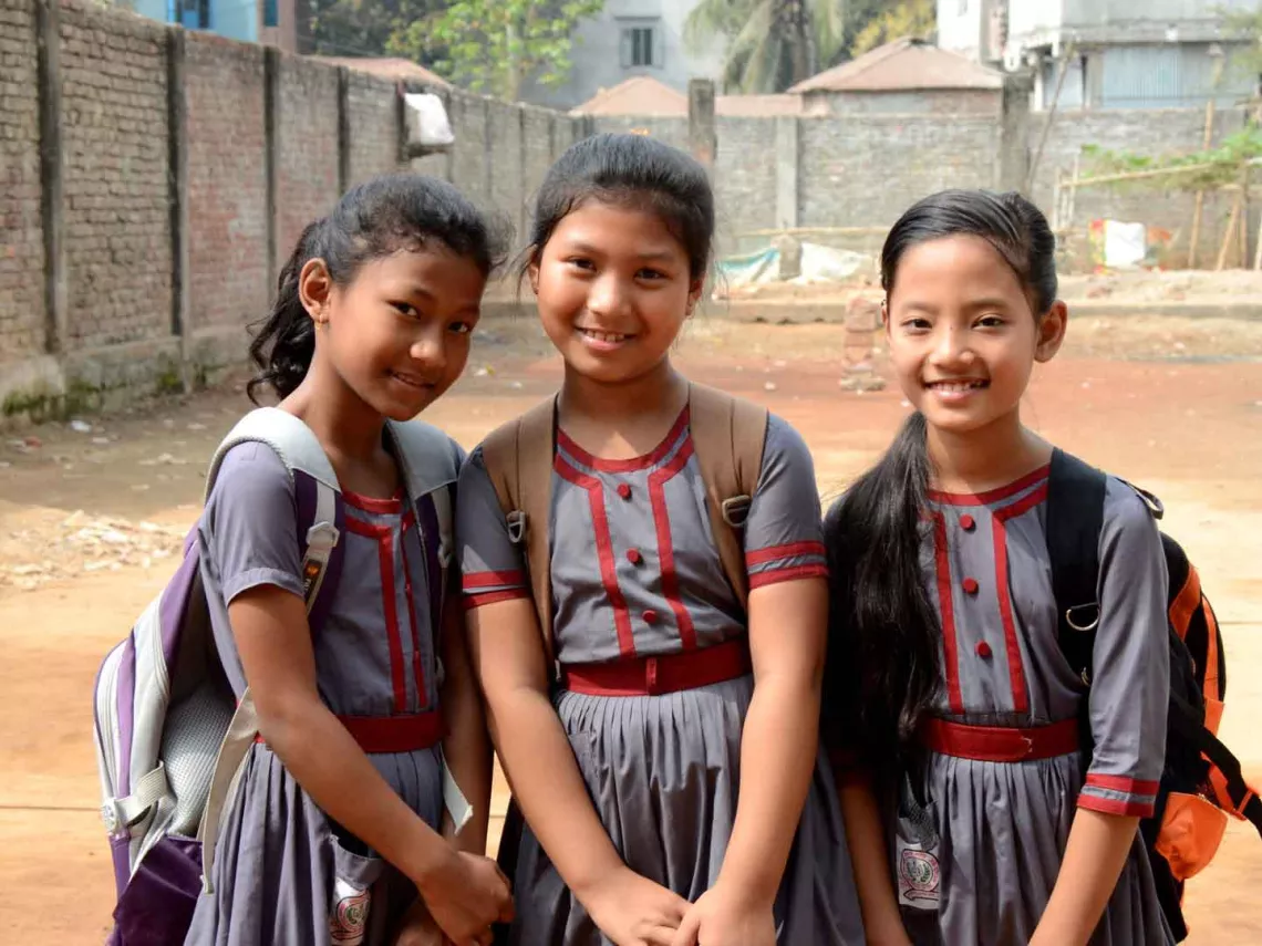 Glückliche Mädchen am "Happiness Day" in Bangladesh World Vision