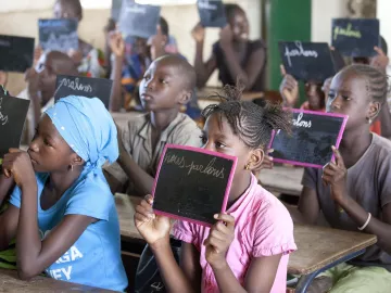 Utke-Dewes Stiftung Bildung für Mädchen