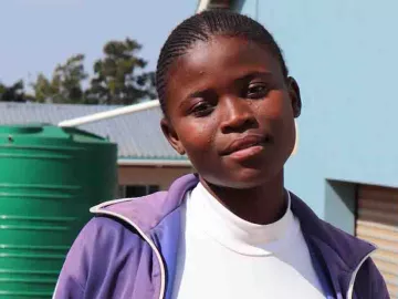 Temavulane bekommt kostenfreie Binden an ihrer Schule